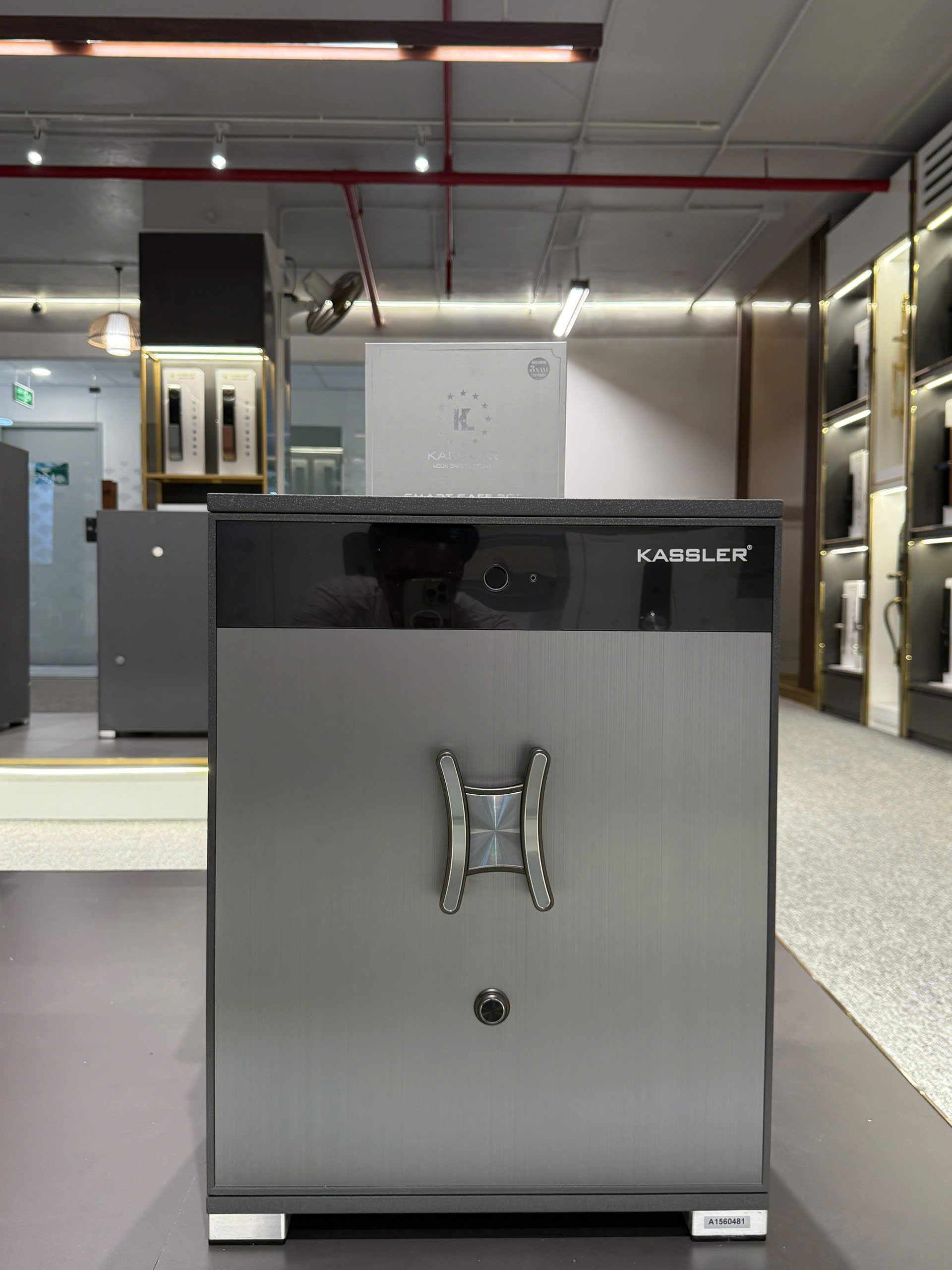 Két Sắt Thông Minh Kassler KL-55LS7 BG Thực Tế