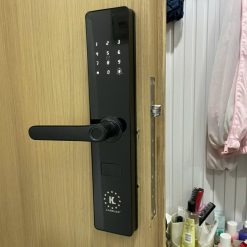 Cận cảnh khóa cửa thông minh Kassler KL-399 Black màu đen